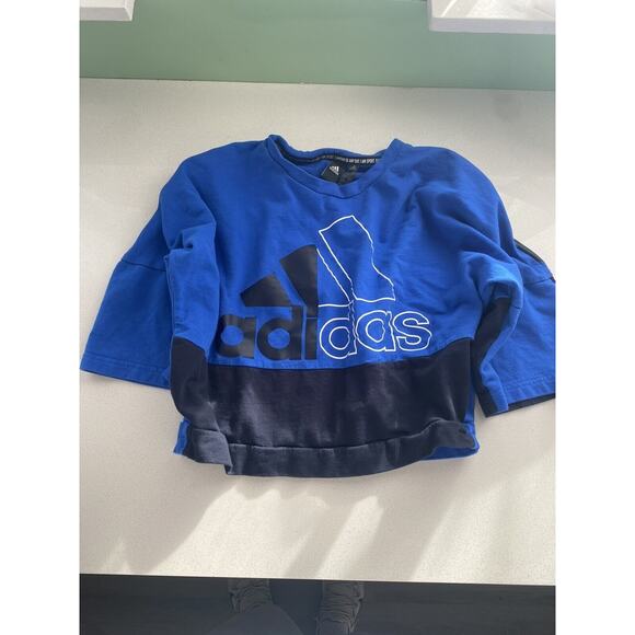Adidas Must Haves Women's Size Small Colorblock Blue Black Cropped Shirt - Picture 1 of 3